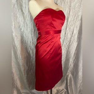Express XS beautiful red strapless dress❤️ size 4